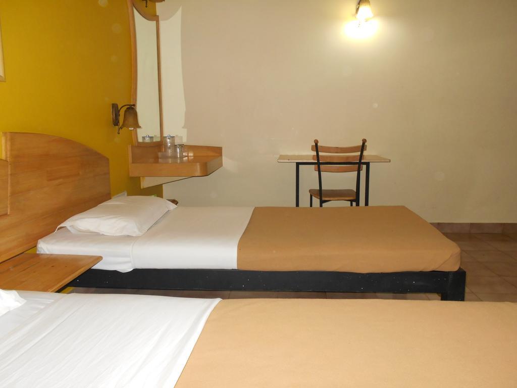 Tom'S Hotel バンガロール 部屋 写真