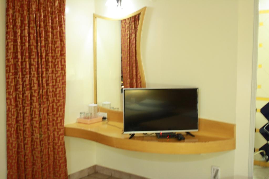 Tom'S Hotel バンガロール エクステリア 写真