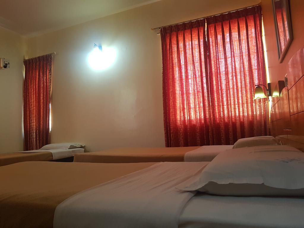 Tom'S Hotel バンガロール エクステリア 写真